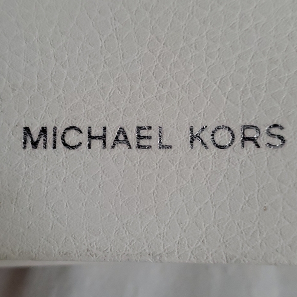 Michael Kors prescription glasses - Picture 2 of 6